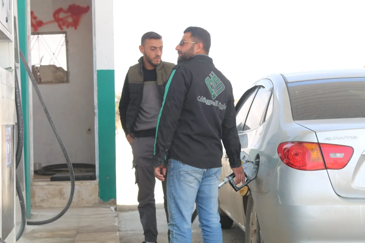 عمال طيبة في محطة بسيدا